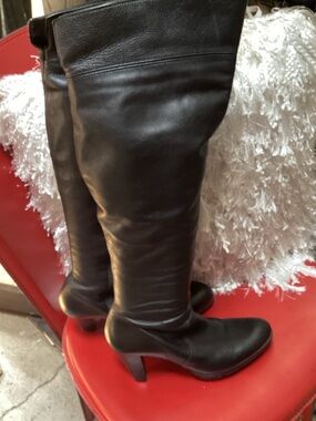 La CANADIENNE Black Over-the-Knee Leather Boots